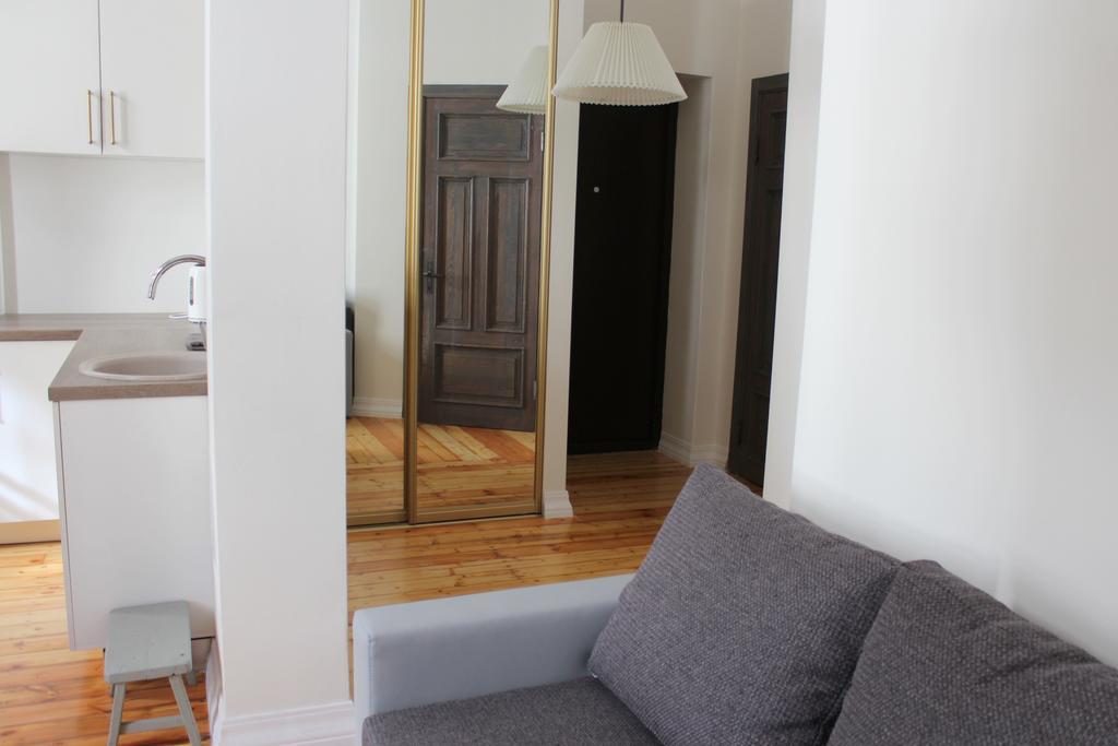 2 Room Apartment In Embasy Area Rīga Exterior foto